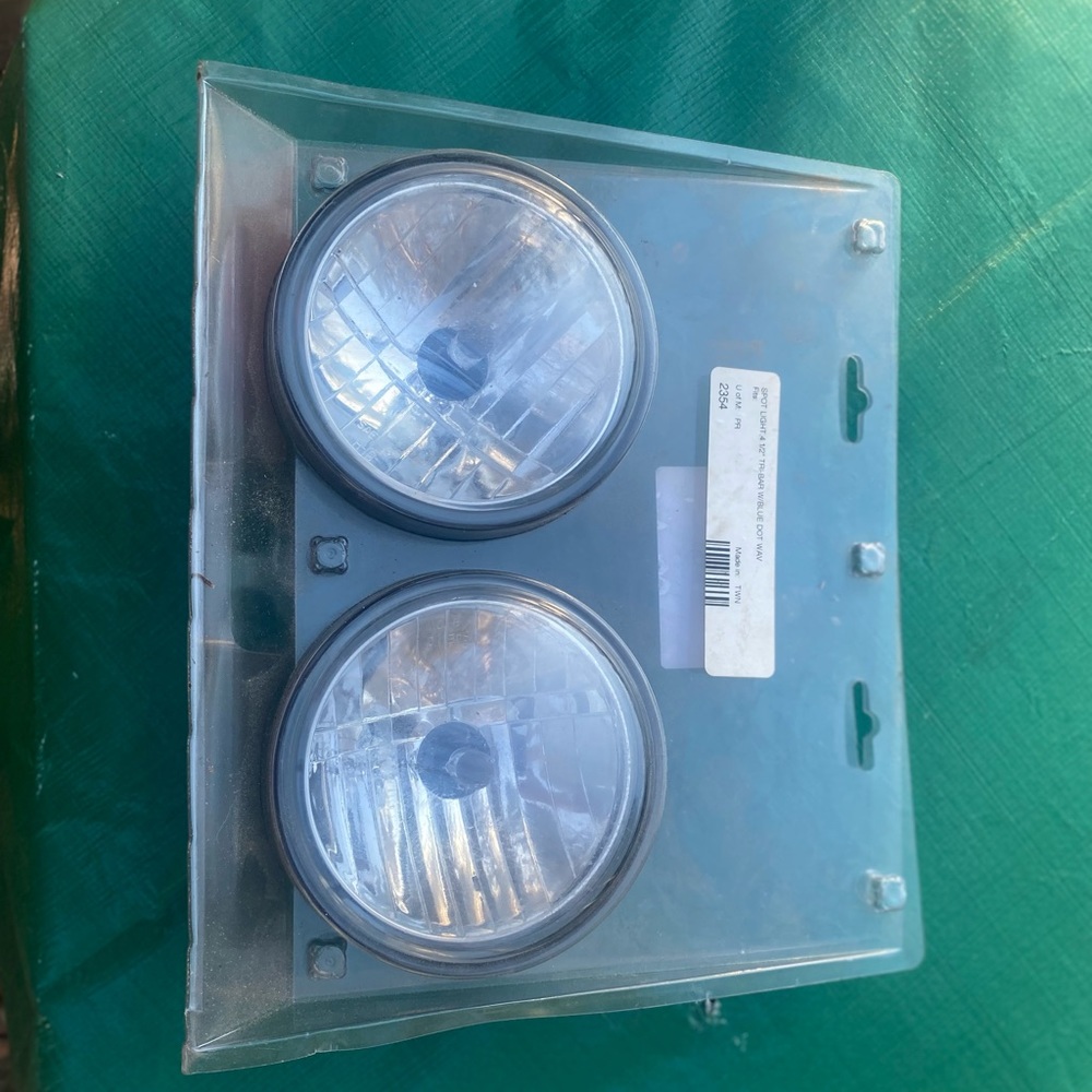 Car spotlights